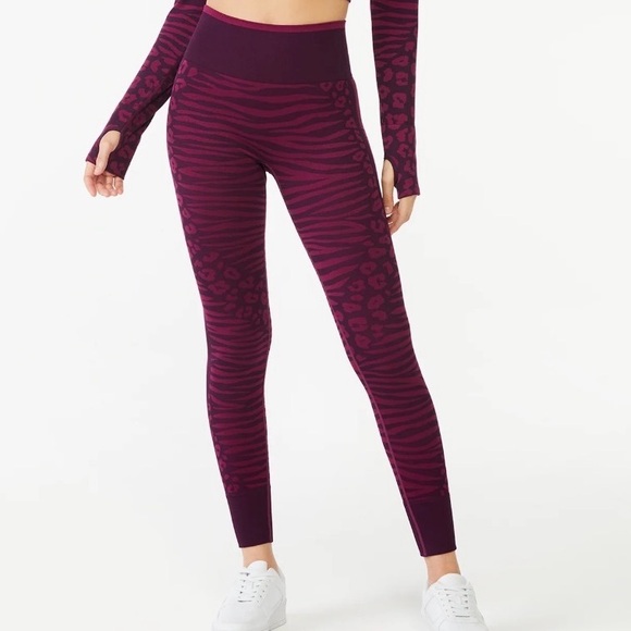 sofia by sofia vergara Pants - Sofia Active by Sofia Vergara Seamless Animal Leggings NWT